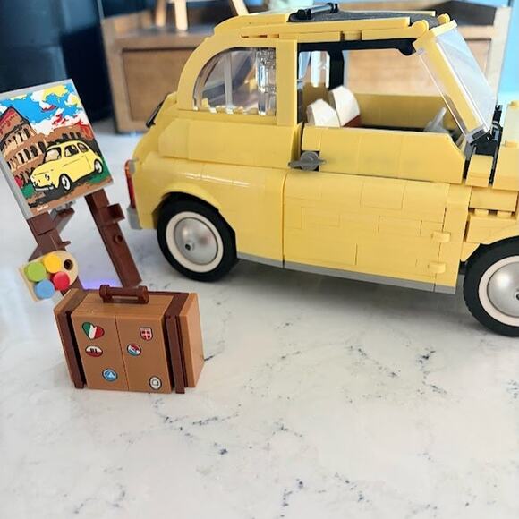 LEGO Creator Expert Fiat 500 Set# 10271 Yellow Retired and Disassembled - Picture 3 of 5